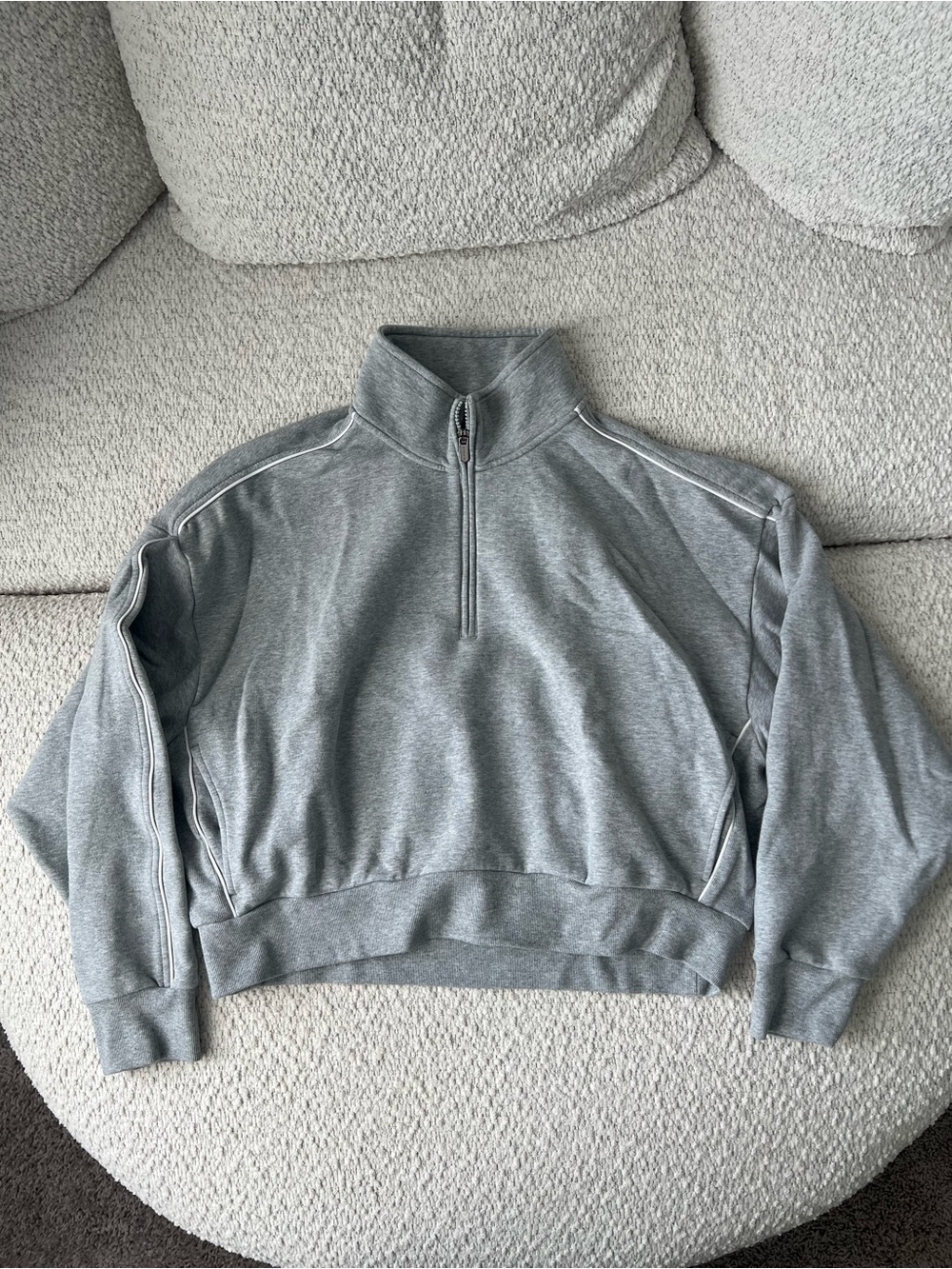 Athleta 1/2 zip sweatshirt